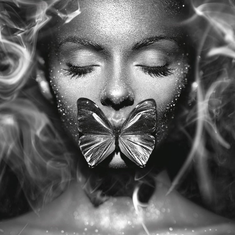 Poster Butterfly Woman Smoke op plexiglas, canvas, dibond of als poster